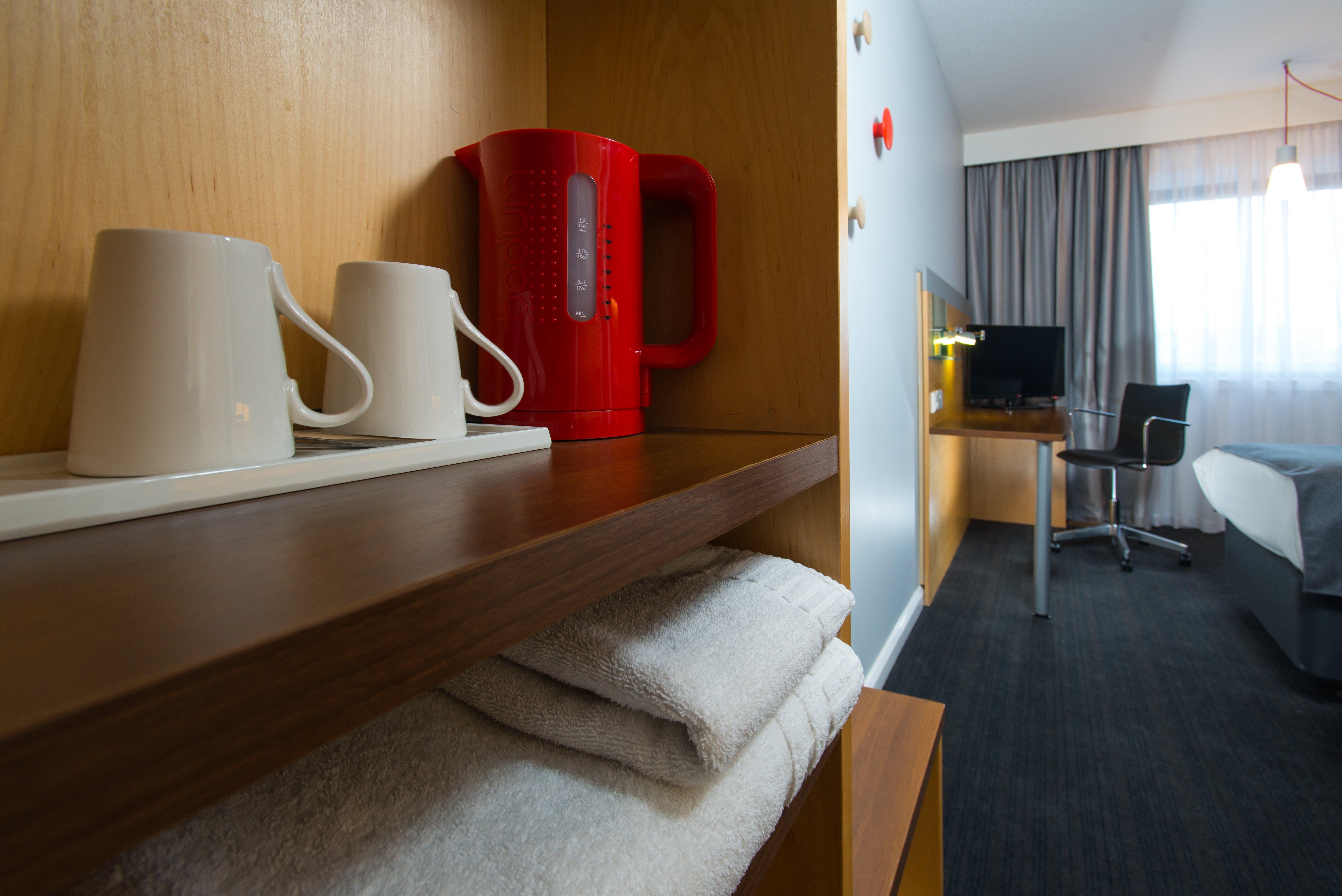 Holiday Inn Express Stoke-On-Trent By Ihg Exterior photo