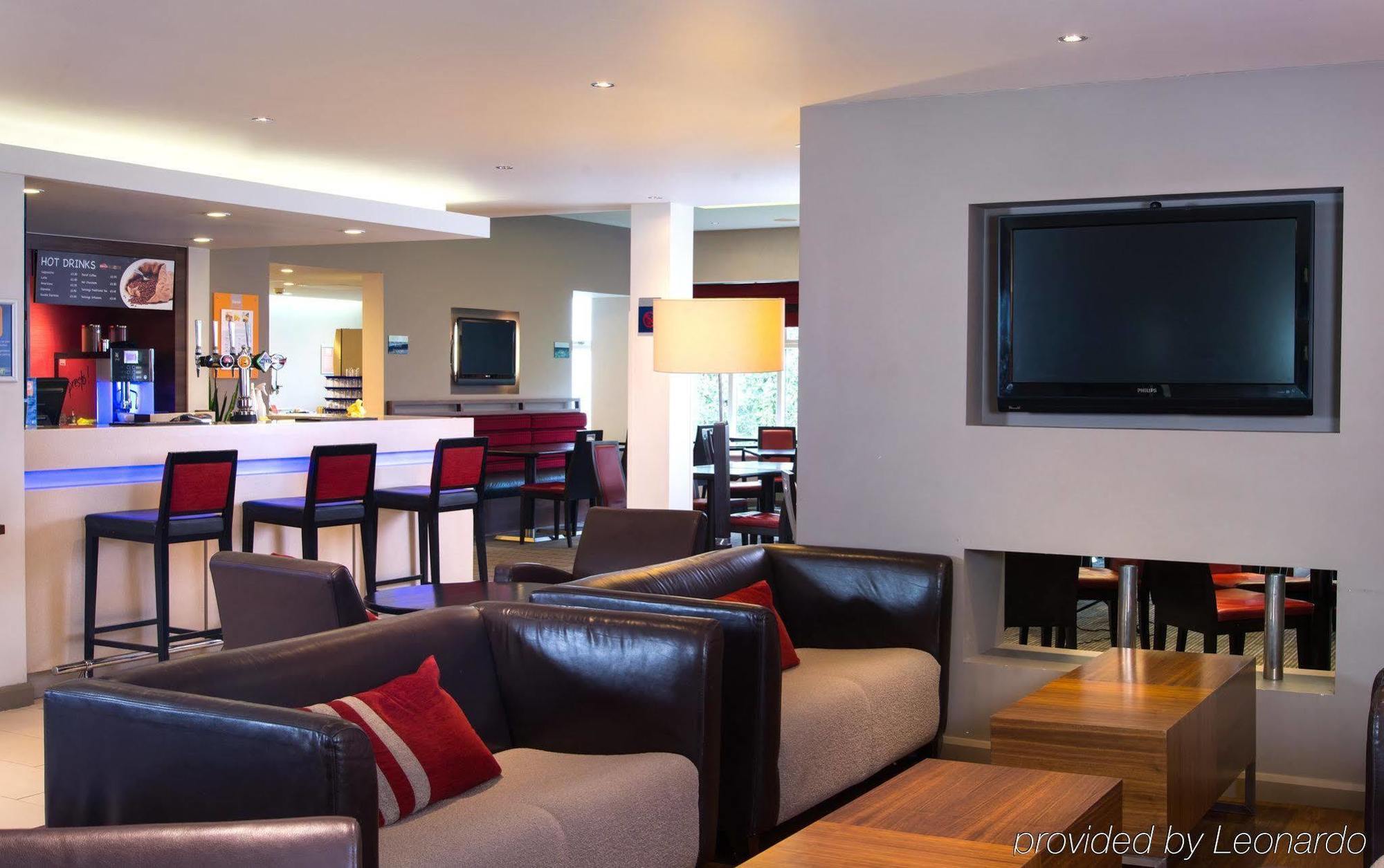 Holiday Inn Express Stoke-On-Trent By Ihg Exterior photo